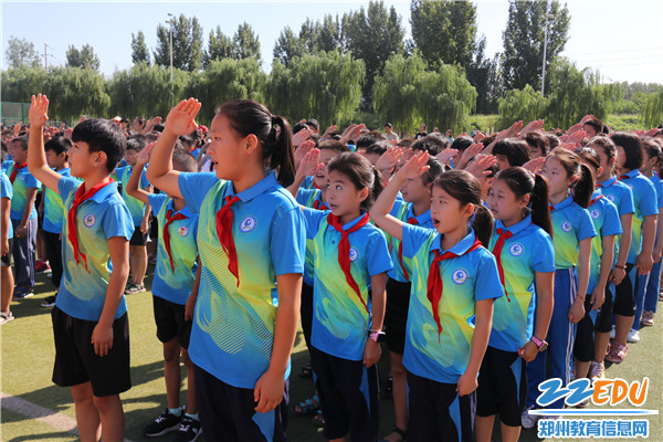 3敬礼唱国歌 3敬礼唱国歌