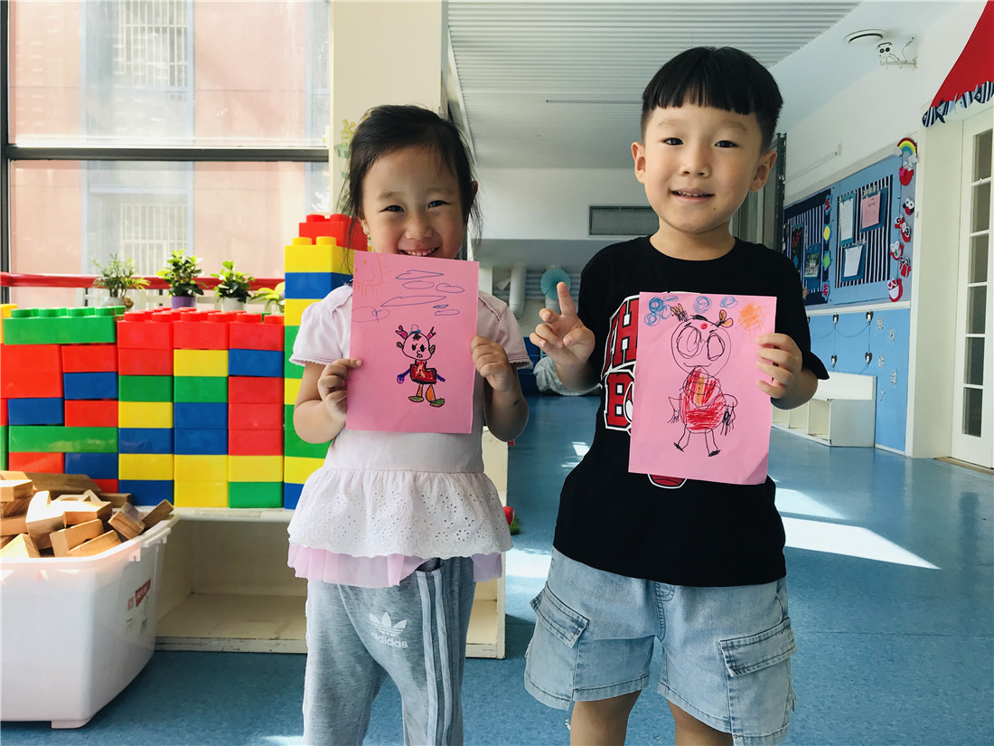 迎民族盛会,庆七十华诞 实验幼儿园萌娃展风采