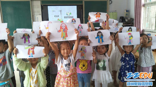 大班幼儿画出最美的教师 大班幼儿画出最美的教师