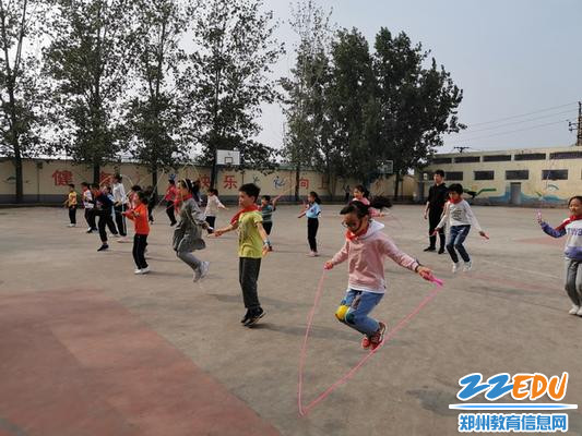 一分钟跳绳测试_调整大小 一分钟跳绳测试_调整大小