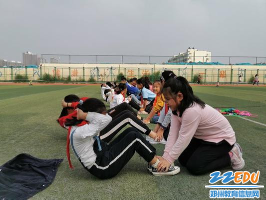 一分钟仰卧起坐测试_调整大小 一分钟仰卧起坐测试_调整大小