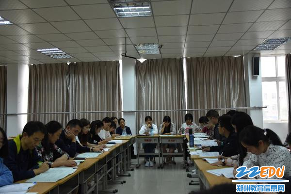 老师齐聚一堂 老师齐聚一堂