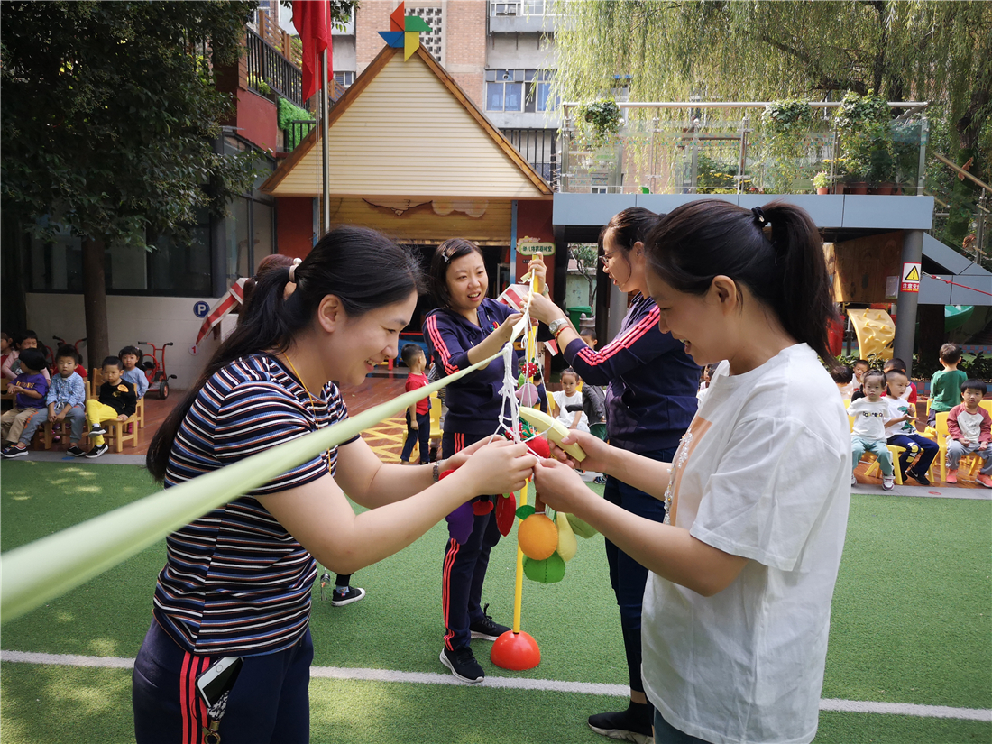 郑州市实验幼儿园举办幼儿秋季运动後