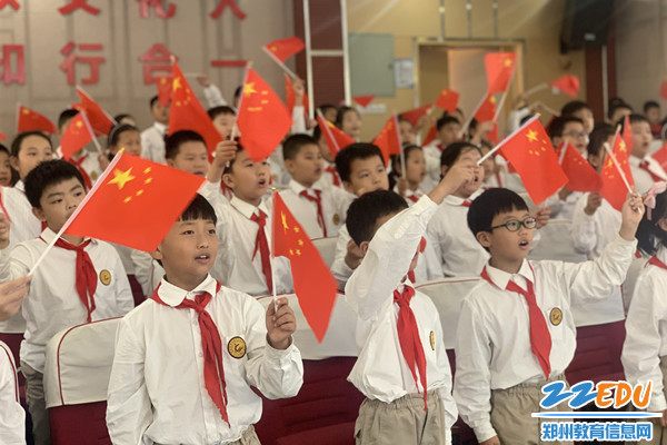 5、向祖国抒发情感 5、向祖国抒发情感