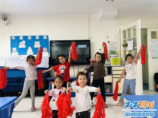 5大班孩子载歌载舞一曲《大中国》