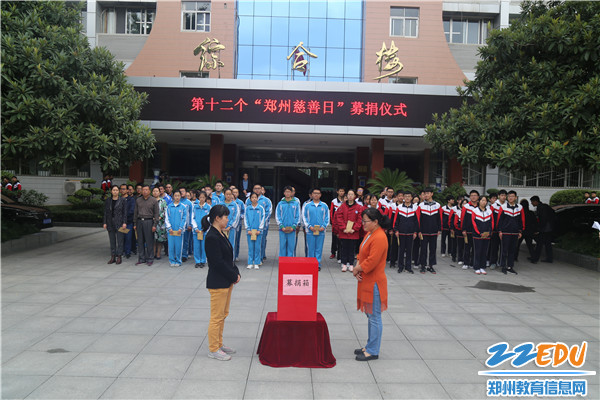 社区工作人员现场监督 社区工作人员现场监督