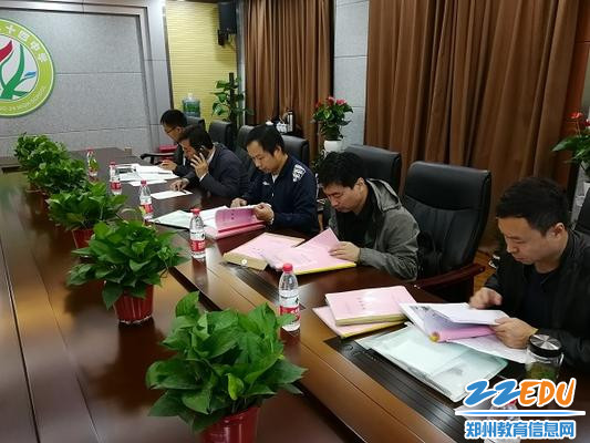 2103f6d1f3ca2580fff77e0bb5955f9 2103f6d1f3ca2580fff77e0bb5955f9