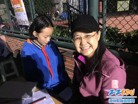 9.报社辅导老师在招新面试 - 副本 9.报社辅导老师在招新面试 - 副本