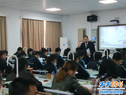 翟斌老师以目标引导学生主动思考 翟斌老师以目标引导学生主动思考