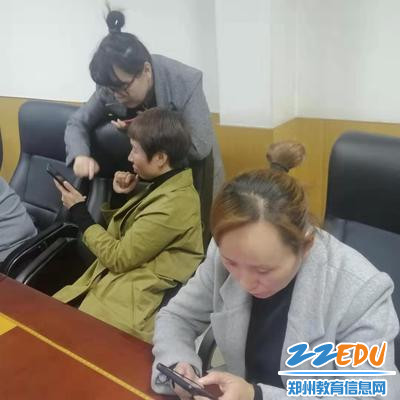 互相帮助,共同进步 互相帮助,共同进步