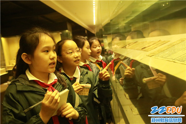 现场参观 (2) 现场参观 (2)