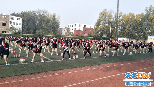 实地观看创彩大课间_调整大小 实地观看创彩大课间_调整大小