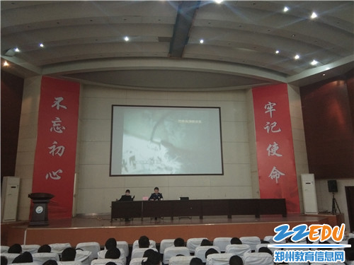 播放有关火灾的纪录片 播放有关火灾的纪录片