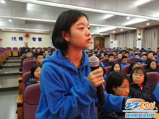 5.学生在提出问题 - 副本 5.学生在提出问题 - 副本