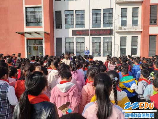 2019.11.13毛仲崖警官讲解消防安全制度以及相关法律法规_调整大小 2019.11.13毛仲崖警官讲解消防安全制度以及相关法律法规_调整大小