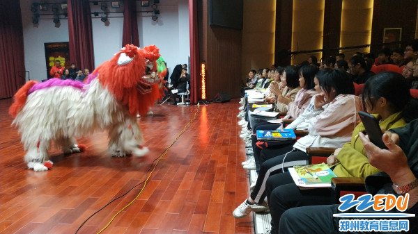 2.惠济桥狮舞表演 2.惠济桥狮舞表演