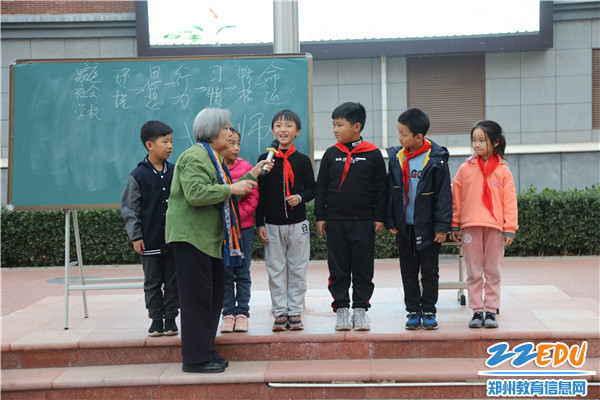 2周老师与学生的互动 2周老师与学生的互动