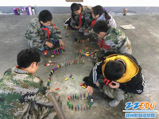 多米诺骨牌 多米诺骨牌