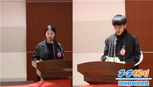 竞选者台上演讲 竞选者台上演讲