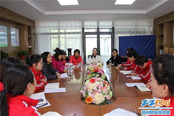 9.跟岗结束,市实验幼儿园为跟岗教师们召开总结座谈会 9.跟岗结束,市实验幼儿园为跟岗教师们召开总结座谈会