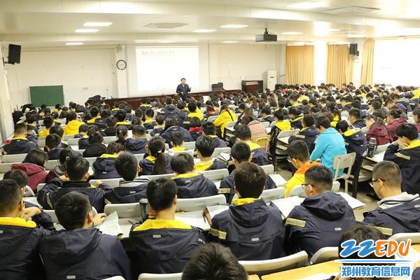 贾建英报告会现场 (1)_副本 贾建英报告会现场 (1)_副本