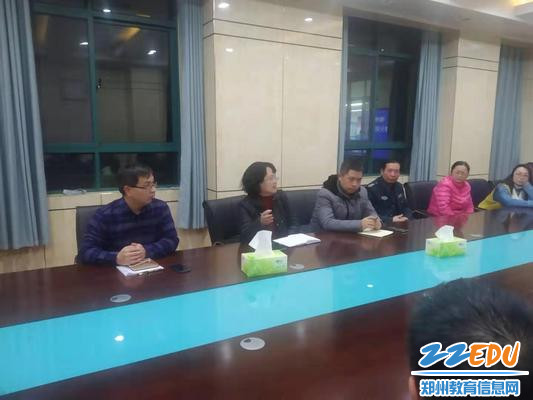 校领导针对冬春安全问题进行工作指导 校领导针对冬春安全问题进行工作指导