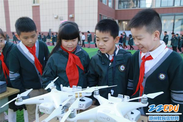 好奇探索 好奇探索