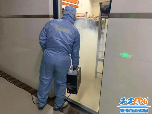5宿舍每一个房间认真消毒 5宿舍每一个房间认真消毒