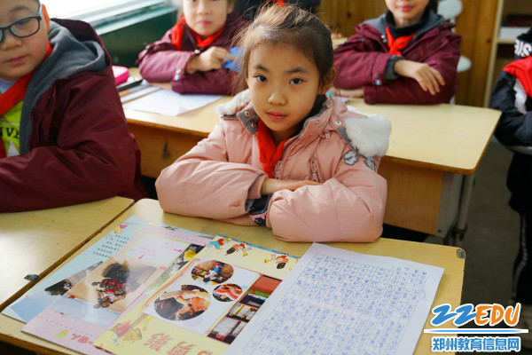 同学们以“夸夸我的好家长”为主题进行了习作 同学们以“夸夸我的好家长”为主题进行了习作