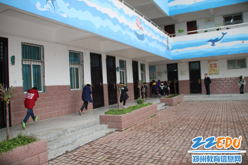 快速有序撤离 快速有序撤离