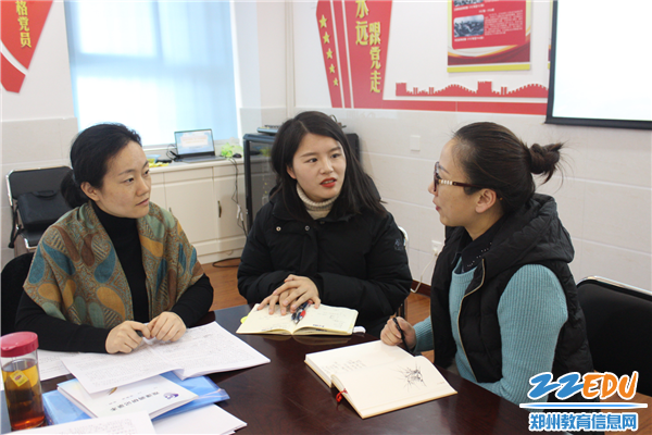 4孔珂对学校德育工作进行指导、交流 4孔珂对学校德育工作进行指导、交流