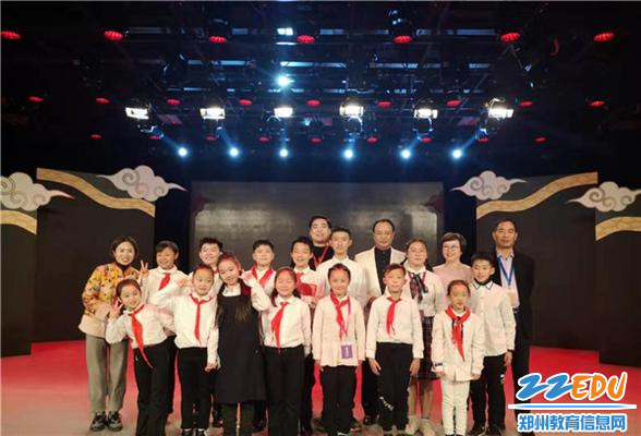 总决选现场 (1) 总决选现场 (1)