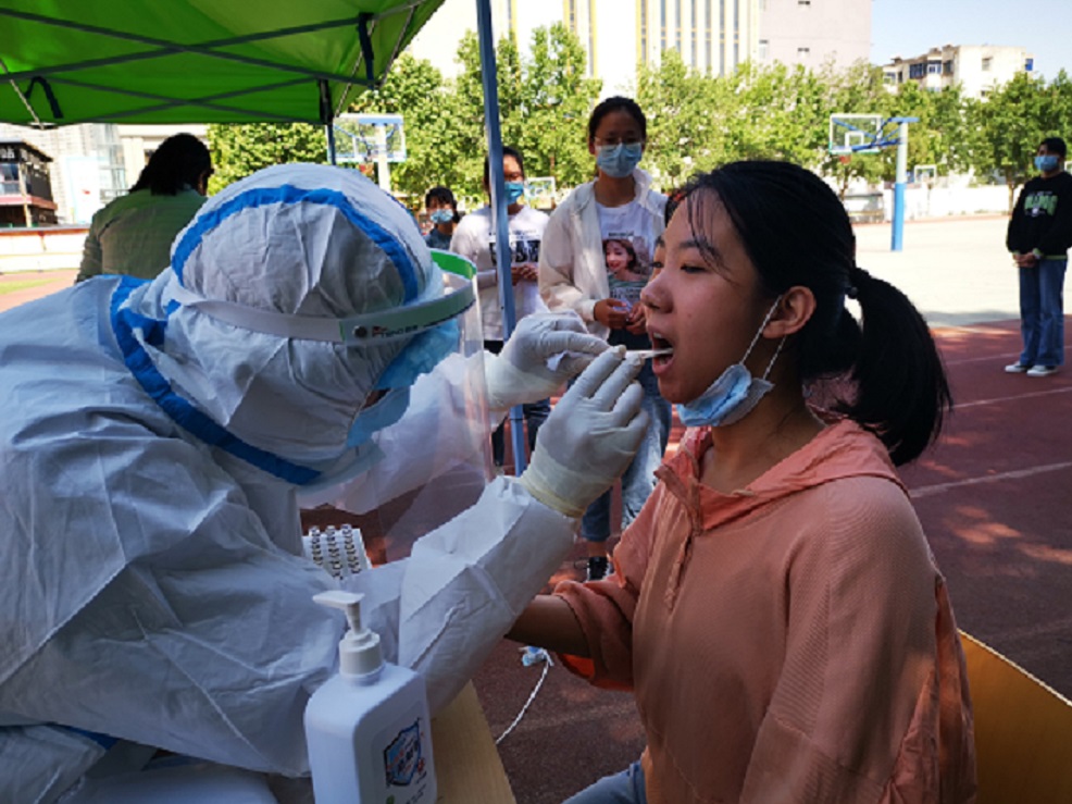 16为返校高三学生进行核酸检测
