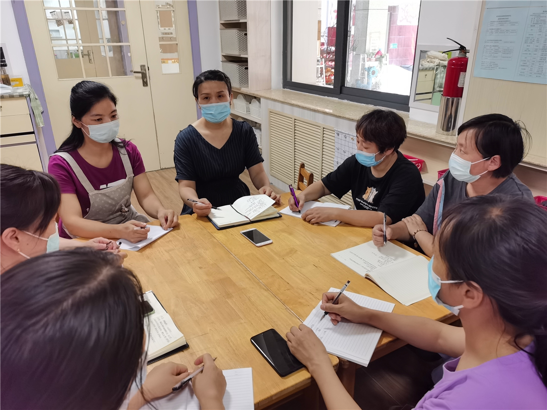 保于细育于心郑州市实验幼儿园开展保育老师培训