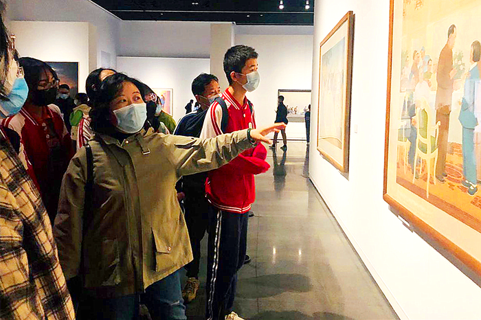 溯文寻脉,郑州市第102高级中学学子参观郑州美术馆画展