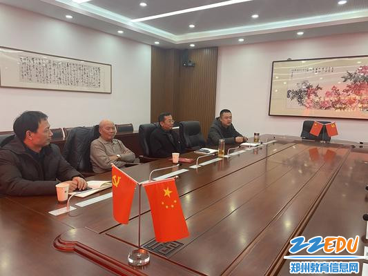 倪海军副校长在座谈会上交流威尼斯vns888体育工作