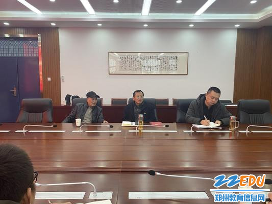 党委书记魏勇在座谈会上进行总结