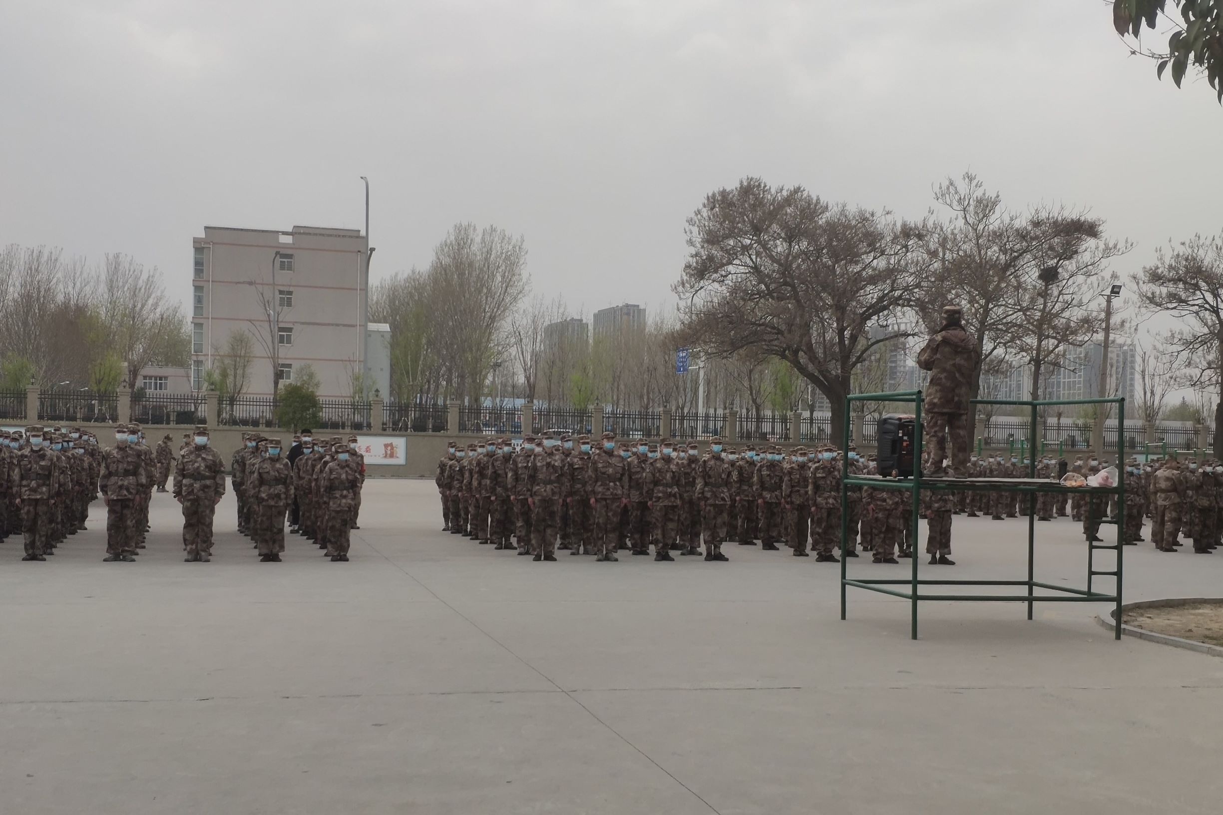 郑州市国防科技学校开展2021年春季学期应急疏散演练