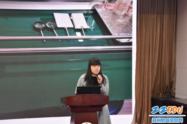 物理老师张晓利提醒同学们物理实验上需要注意的事项