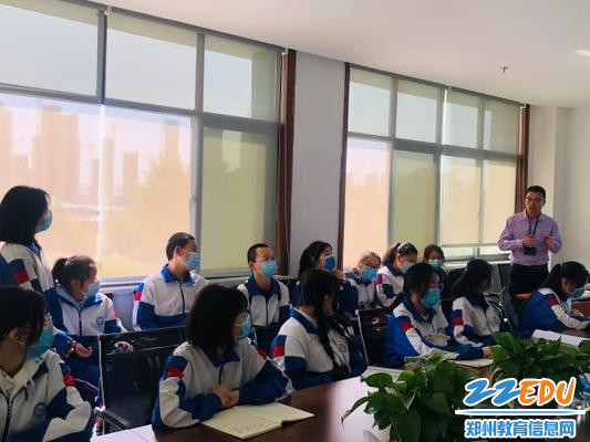 郭百川老师分享垃圾分类知识
