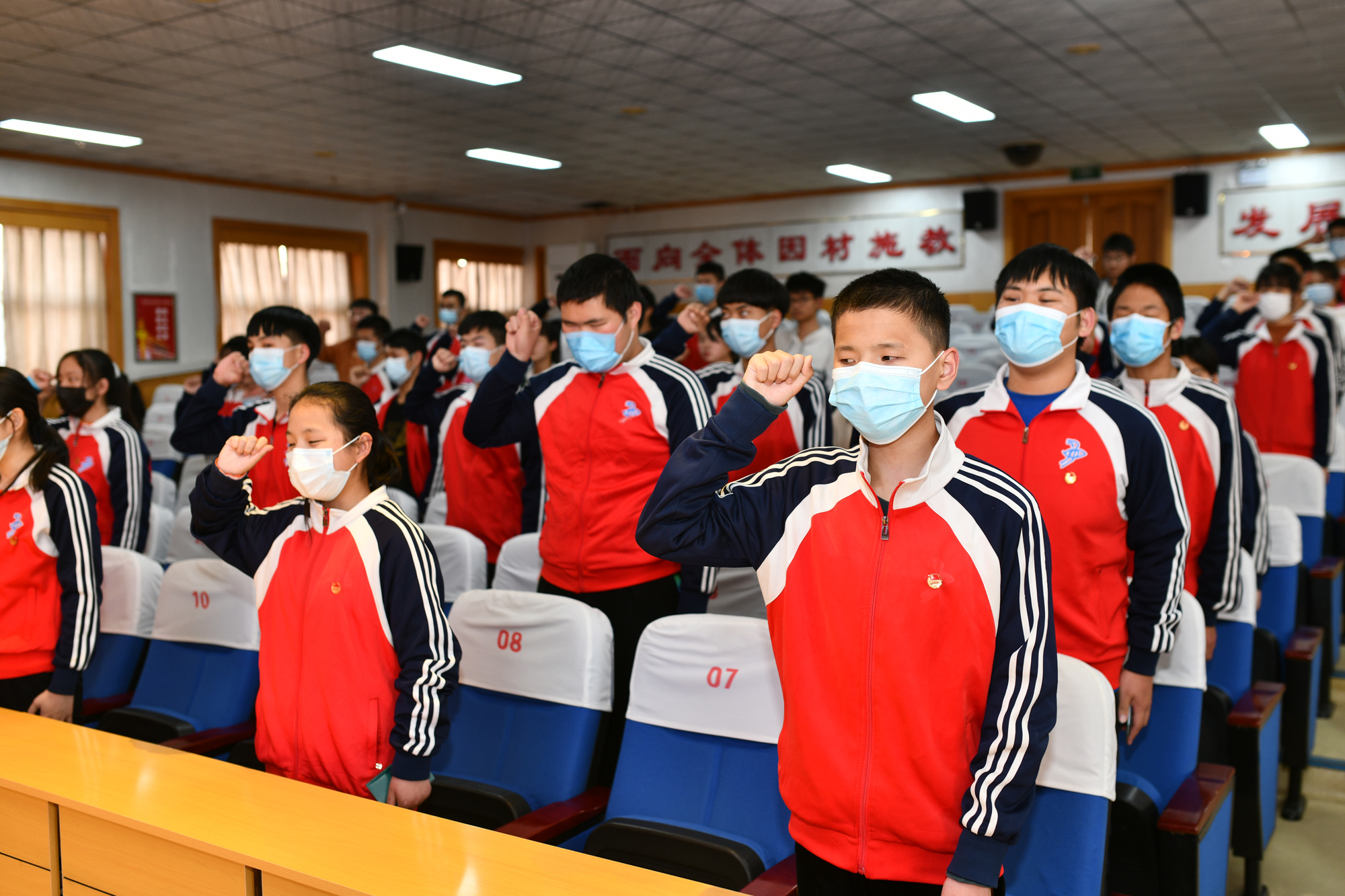 河南省盲人学校·郑州市盲聋哑学校举行2021年"学党史,强信念,跟党走"
