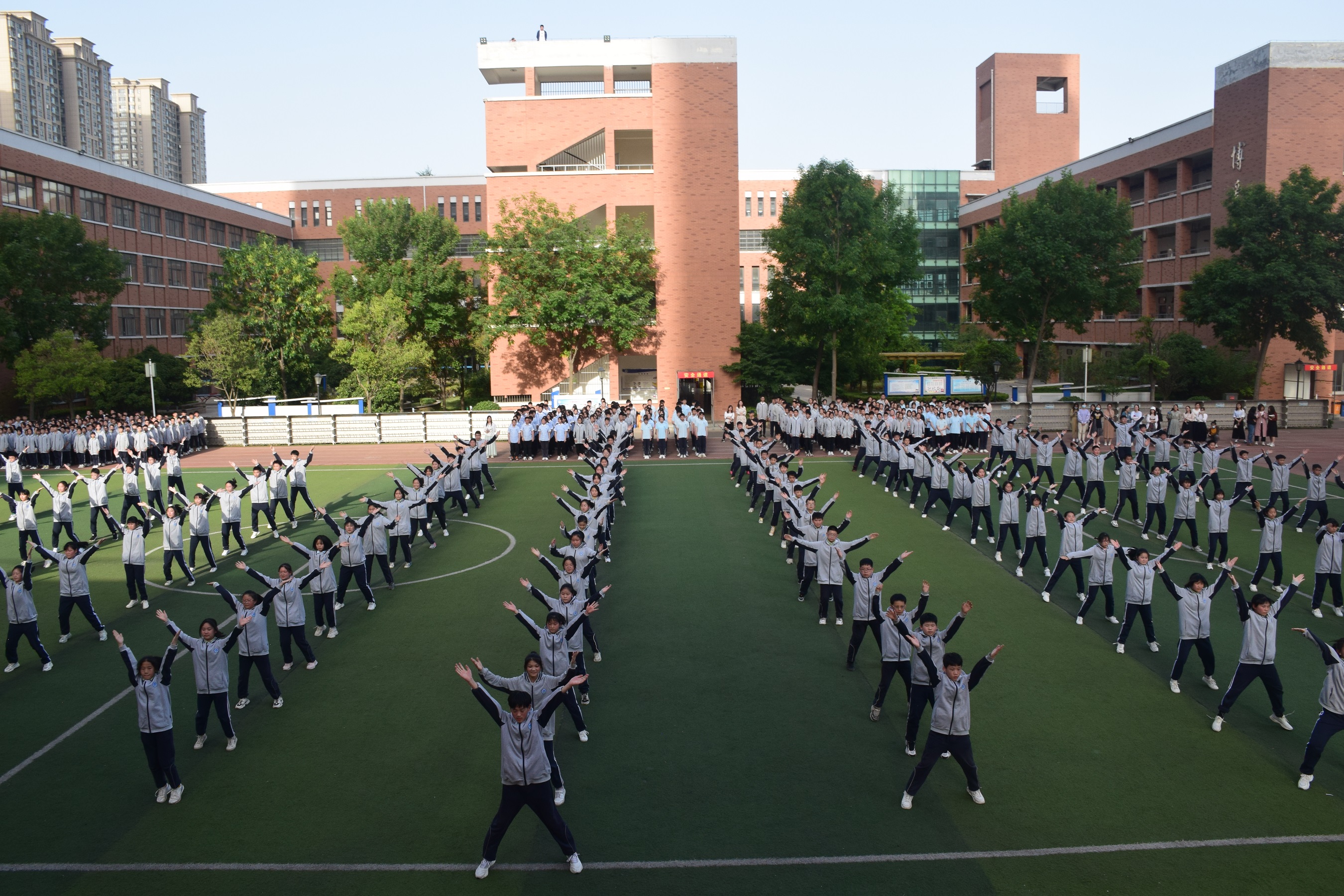 铸强健体魄,迎建党百年——郑州高新区实验中学举行第一届广播操比赛