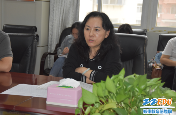 校长于红莲对老师们提出殷切希望