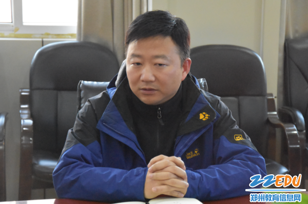 副校长黄涛强调安全是学校工作的重中之重