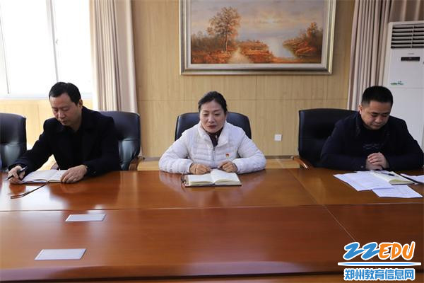 副校长陈红霞对新老教师提出更高要求和期望 副校长陈红霞对新老教师提出更高要求和期望