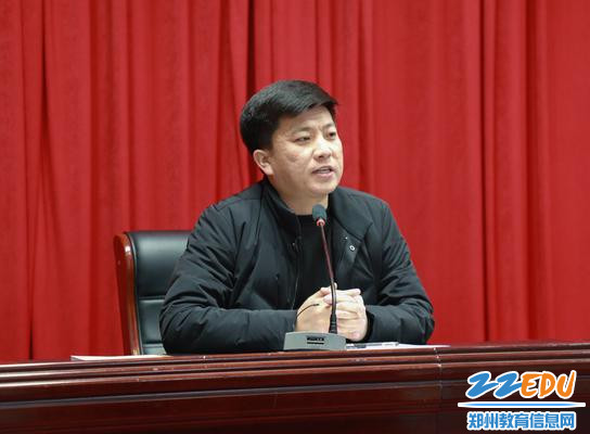 2学生发展处主任黄坦对学生德育工作进行了详细布置 2学生发展处主任黄坦对学生德育工作进行了详细布置