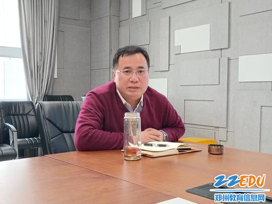 2政教处主任张坤就学生常见的问题进行梳理和分析 2政教处主任张坤就学生常见的问题进行梳理和分析