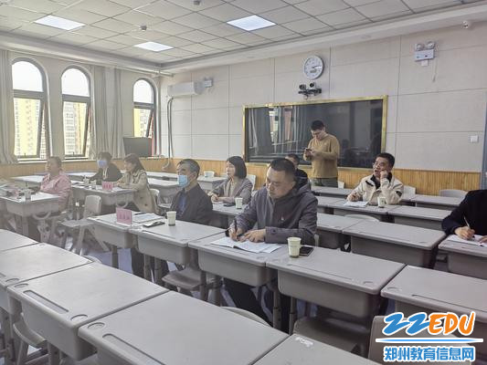 课后大家认真听专家点评