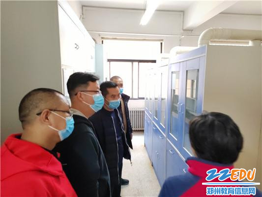 4、检查组检查危化品管理 4、检查组检查危化品管理