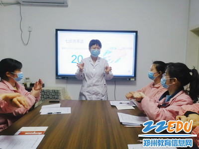 常主任示范七步洗手法_调整大小 常主任示范七步洗手法_调整大小
